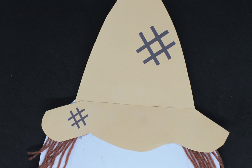 How To Make a Paper Plate Scarecrow - Step 17
