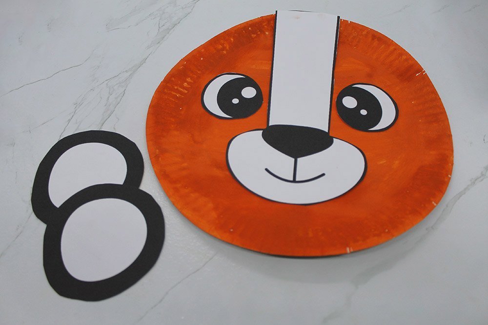 How to Make a Paper Plate Tiger - Step 11